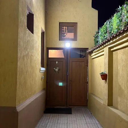 Apartment Boutique Old 3 *