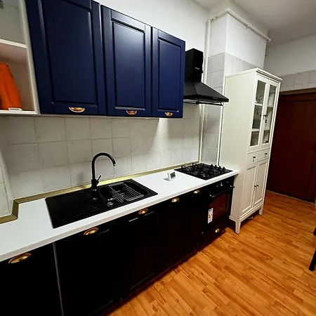 Boutique Old 3 * Bucharest