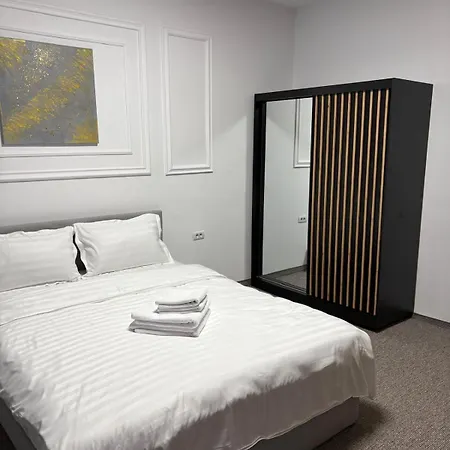 Boutique Old 3 Apartment