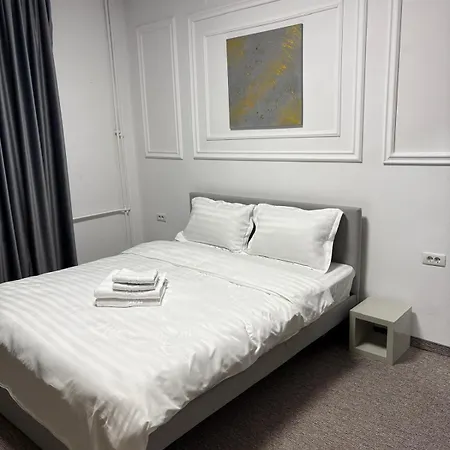 Boutique Old 3 *