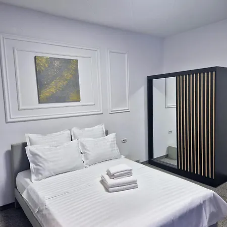 Apartment Boutique Old 3 *