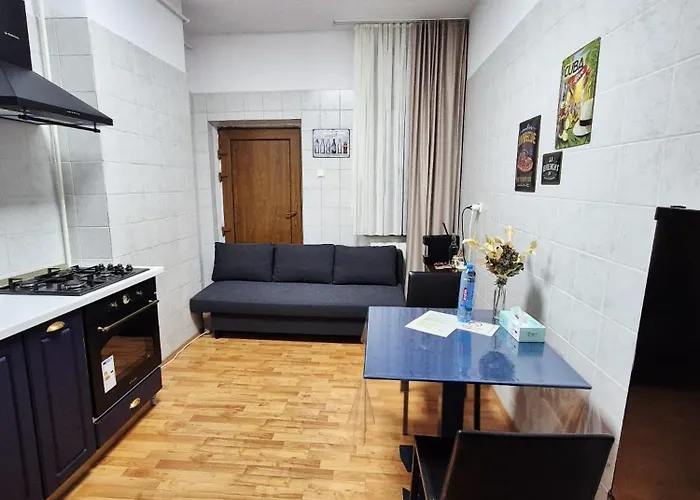 Boutique Old 3 *