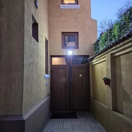 Boutique Old 3 Apartman *